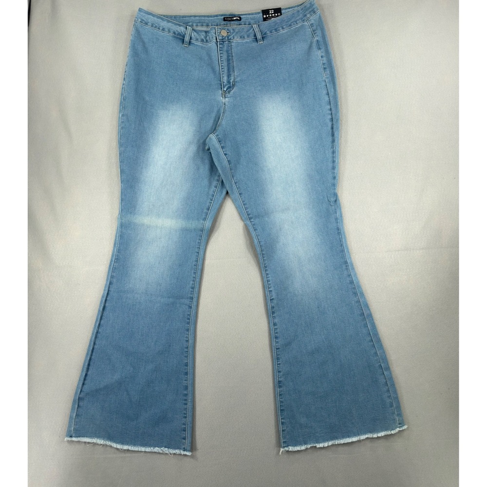 Fashion Nova Valentina High Rise Flare Jeans Light Blue Size 22 NWT P911746FN